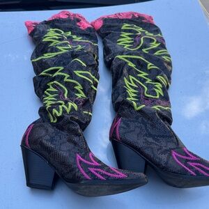 Stylish Black and Pink Women's Boots